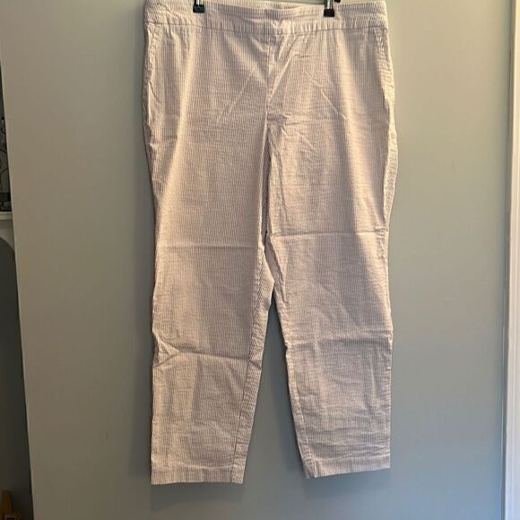Carolina Belle Montreal Pants - Carolina Belle Montreal Women’s Gray and White Striped Seersucker Pull-On Pants